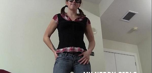  I am nerdy but I know how to make a guy cum JOI